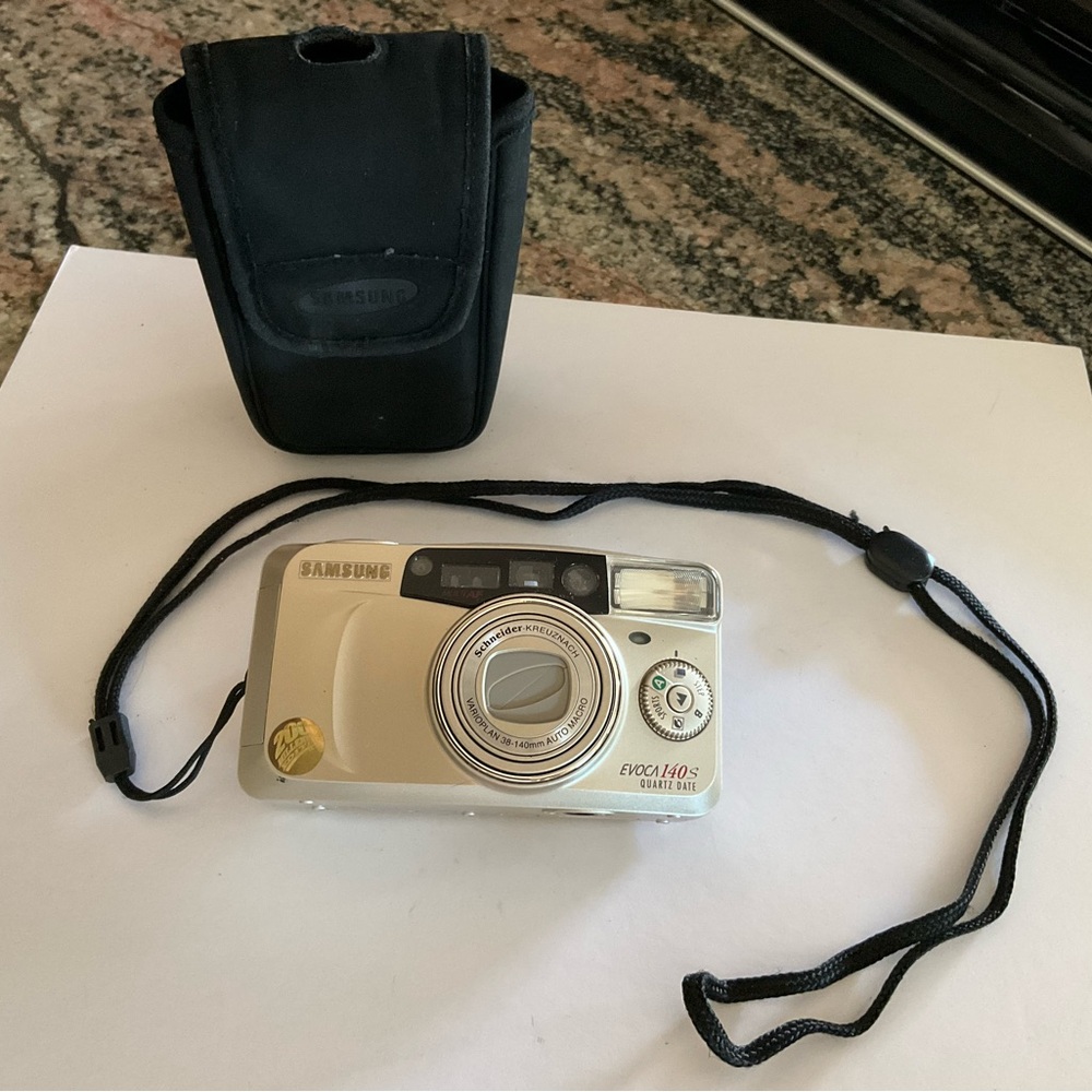 Samsung Evoca 140S Quartz Date 2000 Millenium Camera